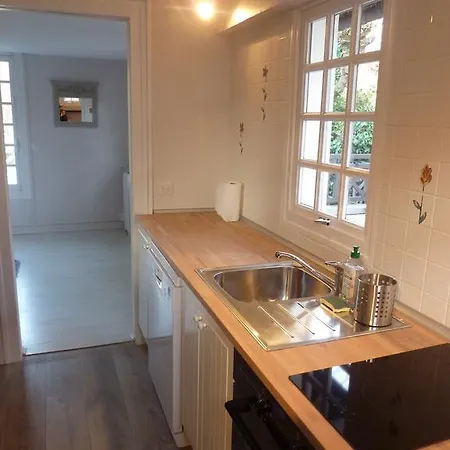 Holiday Le Petit Ermitage Feriehus